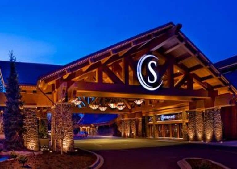 Does Snoqualmie Casino Have a Hotel