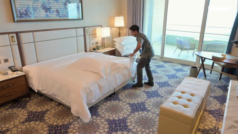 How to Be a Fast Hotel Housekeeper