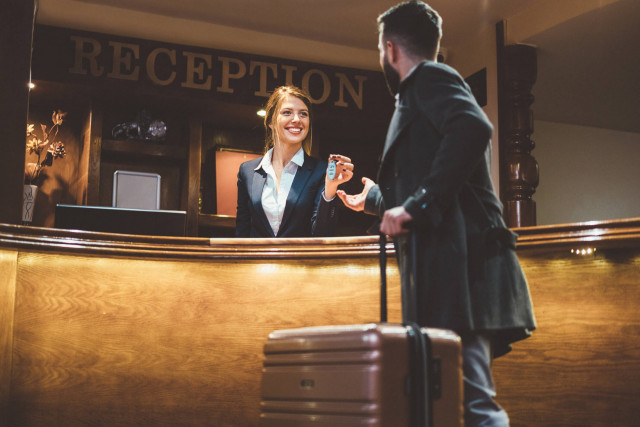 How to Get into Hotel Management